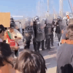 Βόλος: Χημικά και κρότου λάμψης στη διαδήλωση κατά του ισραηλινού κρουαζιερόπλοιου Crown Iris