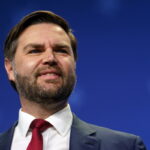 Τζέι Ντι Βανς: «Οι ΗΠΑ θέλουν να προγραμματίσουν μια συνάντηση Τραμπ – Πούτιν – Ζελένσκι»