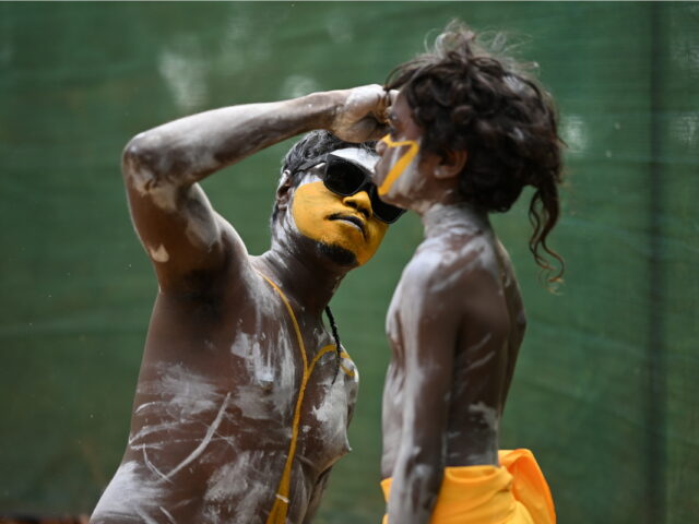 Στην Αυστραλία γιορτάζεται η ένωση του πνεύματος και της φύσης των αυτόχθονων πολιτισμών