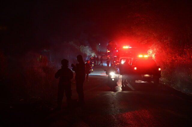 Σε ύφεση οι πυρκαγιές σε Πρέβεζα και Άρτα