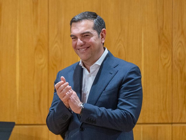 Τσίπρας σε πρώτο πρόσωπο: Επιστροφή με αφήγημα, χρονοδιάγραμμα και αιχμές