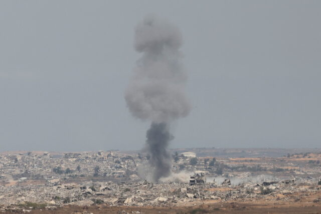 Το Ισραήλ πολιορκεί την Πόλη της Γάζας – Μαζική φυγή αμάχων εν μέσω βομβαρδισμών