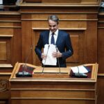 Politico για σκάνδαλο ΟΠΕΚΕΠΕ: «Ο Μητσοτάκης μπλοκάρει την έρευνα για υπουργούς»