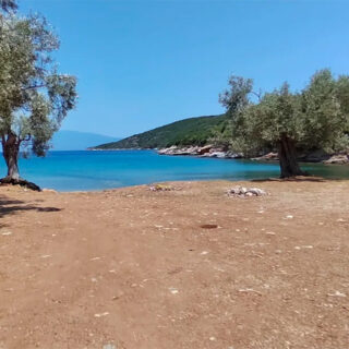 Πήλιο: Άγριος καβγάς σε παραλία με αφορμή τον γυμνισμό