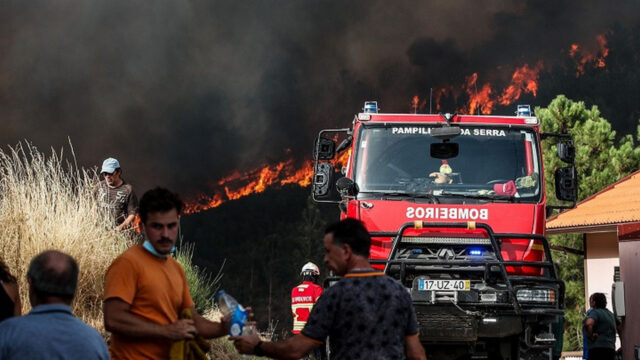 Ένας πυροσβέστης έχασε τη ζωή του, το δεύτερο θύμα των πυρκαγιών που μαίνονται στην Πορτογαλία