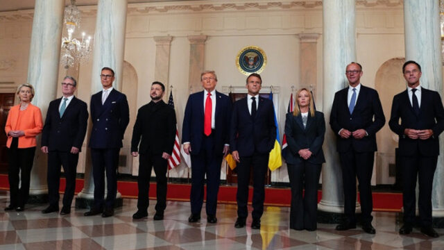 Ο Ντόναλτ Τραμπ «άρχισε τις προετοιμασίες» για συνάντηση Πούτιν και Ζελένσκι