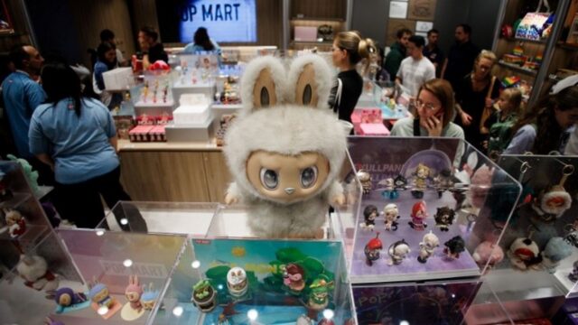 Τα έσοδα της εταιρείας που κατασκευάζει τα Labubu πιθανόν να ξεπεράσουν φέτος τα 4 δισ. δολ.