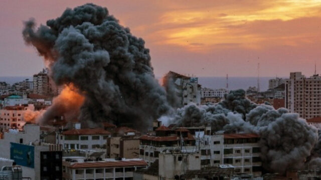 Γάζα: Πέντε δημοσιογράφοι ανάμεσα στους νεκρούς αεροπορικών πληγμάτων του Ισραήλ εναντίον νοσοκομείου