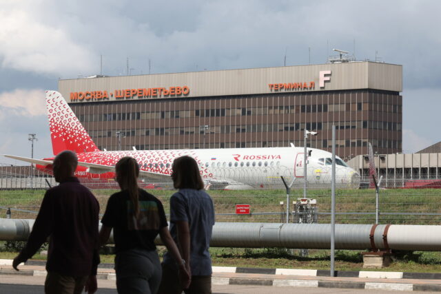 «Κύμα» ουκρανικών drones παρέλυσε ρωσικά αεροδρόμια