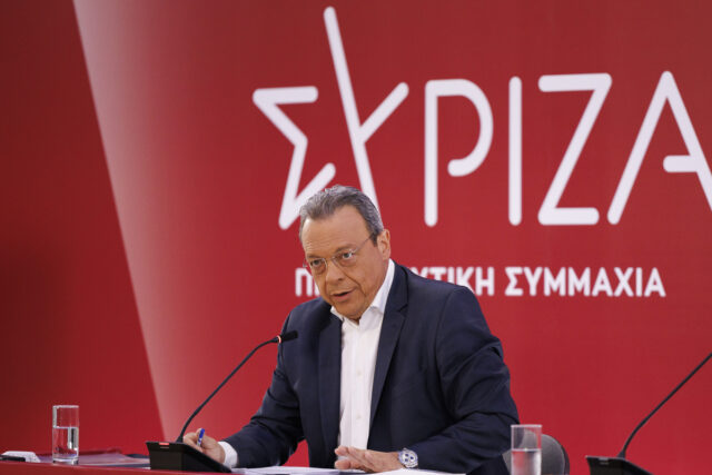 Σωκράτης Φάμελλος: «Η σχέση με τον Αλέξη Τσίπρα δεν είναι αντιπαραθετική»