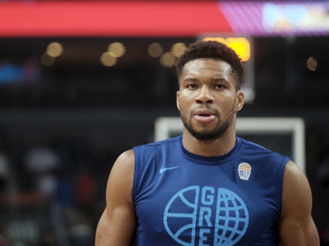 Ο Γιάννης Αντετοκούμπο μεταξύ των πρώτων προσωπικοτήτων που μπαίνουν στο Ευρωπαϊκό Τάγμα Αξίας