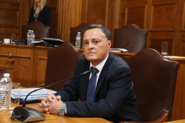 Εξεταστική για ΟΠΕΚΕΠΕ: Καταγγελίες Μπαμπασίδη κατά Τυχεροπούλου – «Κρατούσε προσφυγές κλειδωμένες σε ντουλάπα»