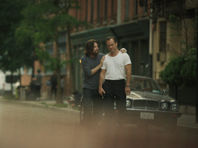 Black Rabbit: Αρκούν οι Jude Law και Jason Bateman για να σώσουν τη μέρα;