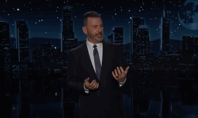 Ο Τζίμι Κίμελ επέστρεψε στο ABC: Δάκρυα συγκίνησης και βέλη κατά Τραμπ