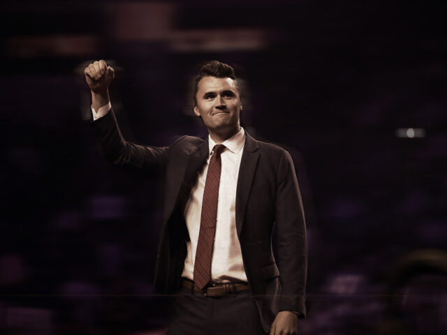 Δολοφονία Charlie Kirk: Η ακροδεξιά, η άκρα αριστερά και εκείνοι που ψάχνουν “μάρτυρες”