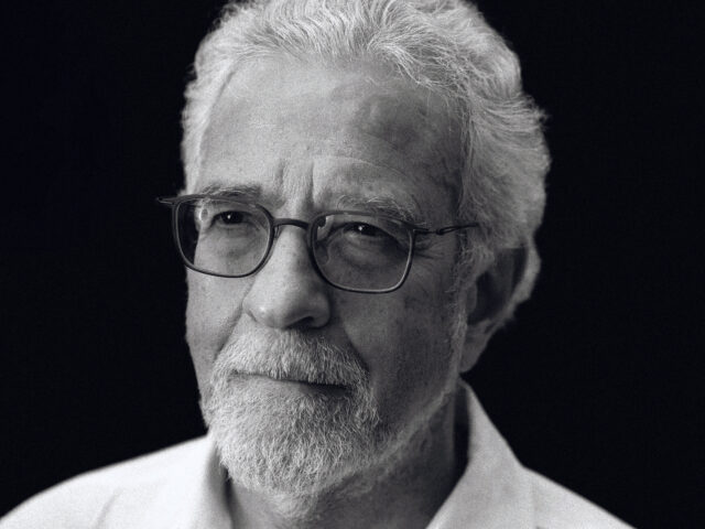 Όμερ Μπάρτοβ: Τι θα άλλαζε αν μέλη της Χαμάς έβγαιναν από μια σήραγγα με λευκή σημαία και έλεγαν «παραδινόμαστε»; Τίποτα. Αυτό είναι το πρόβλημα