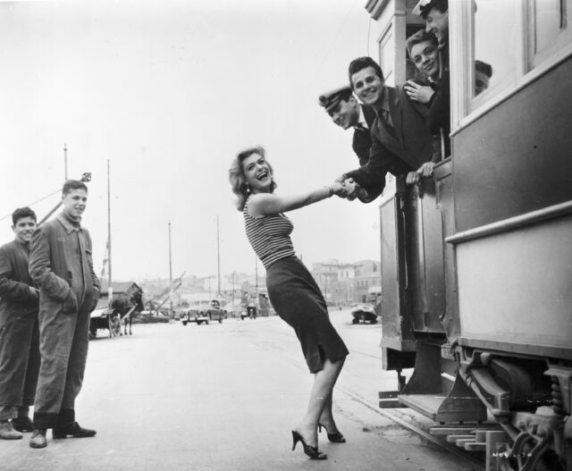 Ο Χατζιδάκις στο σινεμά: Μαραθώνιος ταινιών για τα 100 χρόνια από τη γέννησή του 