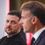 Στη Γαλλία ο Ζελένσκι για συνάντηση με τον Μακρόν