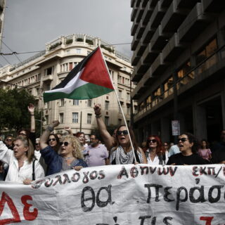 «Όχι στο 13ωρο»: Μαζικές απεργιακές κινητοποιήσεις σε όλη την Ελλάδα