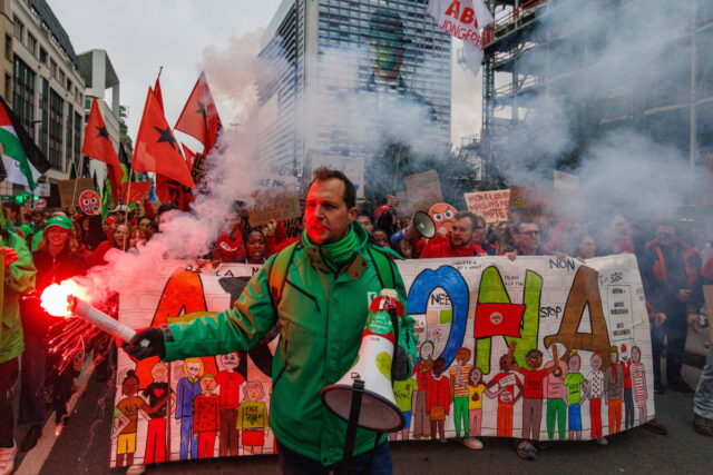 Βέλγιο: Συνδικάτα και πολίτες κινητοποιούνται κατά των μεταρρυθμίσεων για περικοπή δαπανών