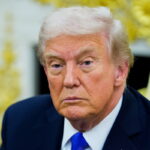 Νέα επίθεση Τραμπ εναντίον γυναίκας δημοσιογράφου – «Είσαι ηλίθια;» [ΒΙΝΤΕΟ]