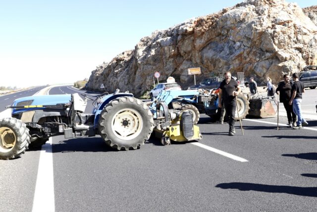 Κλιμακώνουν τις κινητοποιήσεις οι αγρότες και κτηνοτρόφοι της Κρήτης