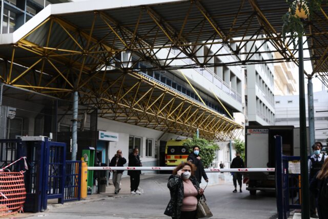 Πέθανε ο 22χρονος που κατάπιε αμάσητο μπέργκερ