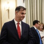 Εμπρηστική επίθεση στο πολιτικό γραφείο του Χάρη Θεοχάρη