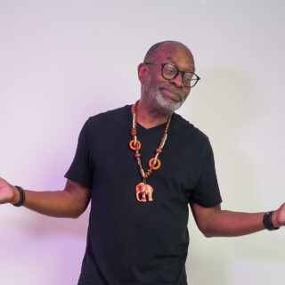 Brian Jackson: «Η επανάσταση δεν θα μεταδοθεί τηλεοπτικά, θα είναι αλγοριθμικά βελτιστοποιημένη για να σε αποσπάσει»