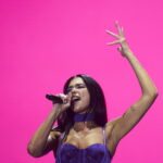 Dua Lipa, Coldplay και Radiohead ενώνουν τις δυνάμεις τους εναντίον της μαύρης αγοράς στα εισιτήρια