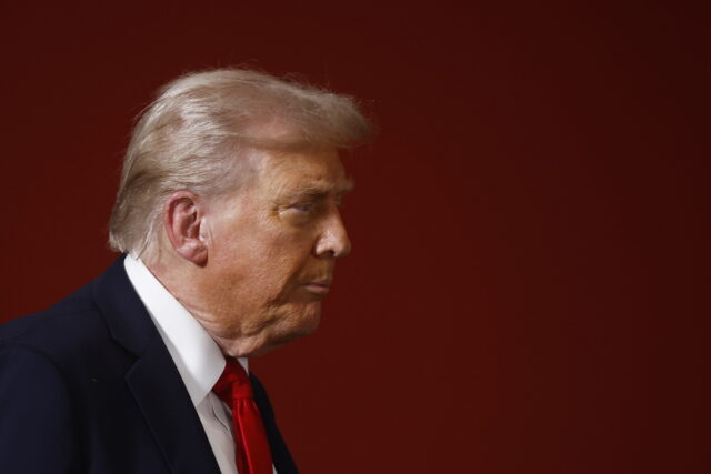 ΗΠΑ: Ο Ντόναλντ Τραμπ θέλει να αλλάξει ιδιοκτησία το CNN