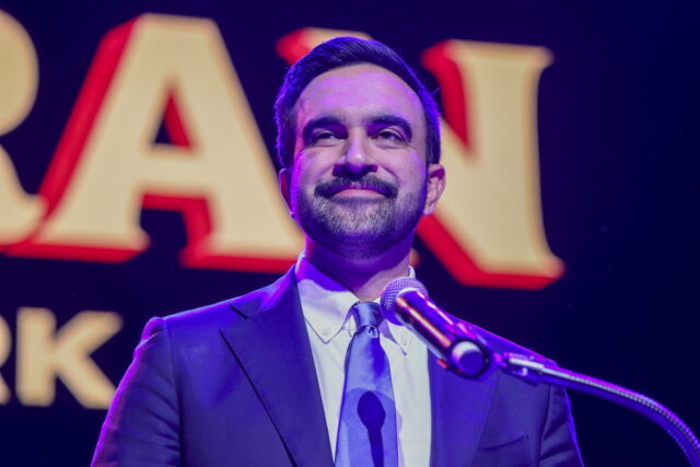 Κύμα παραπληροφόρησης κατά του Ζόραν Μαμντάνι από την αμερικανική άκρα δεξιά