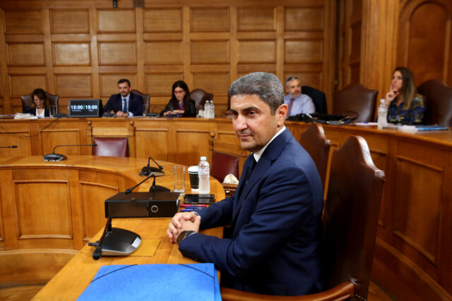 Λ. Αυγενάκης: «Καταθέτω στην Εξεταστική ως μάρτυρας, όχι ως κατηγορούμενος»