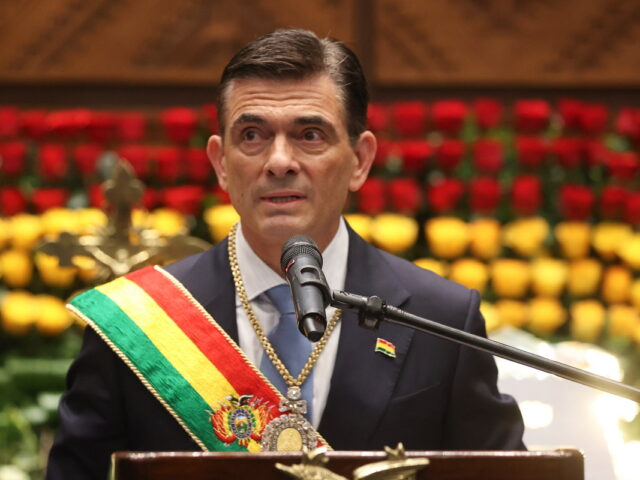 Ο νέος πρόεδρος της Βολιβίας καταργεί το υπουργείο Δικαιοσύνης