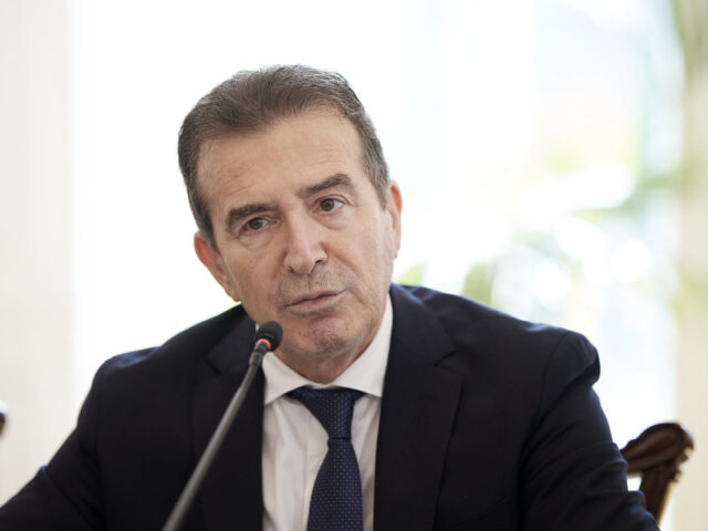 Μ. Χρυσοχοΐδης: «Η κυβέρνηση αποφάσισε να μην ασκήσει βία στους αγρότες»