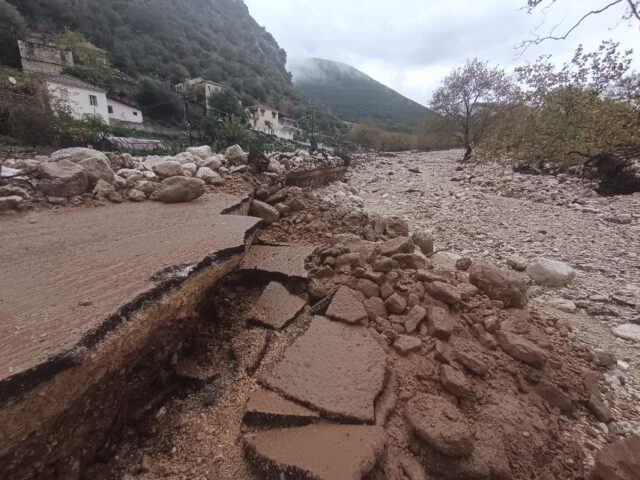Κακοκαιρία: Σε κατάσταση έκτακτης ανάγκης οι δήμοι Καστοριάς και Άργους Ορεστικού