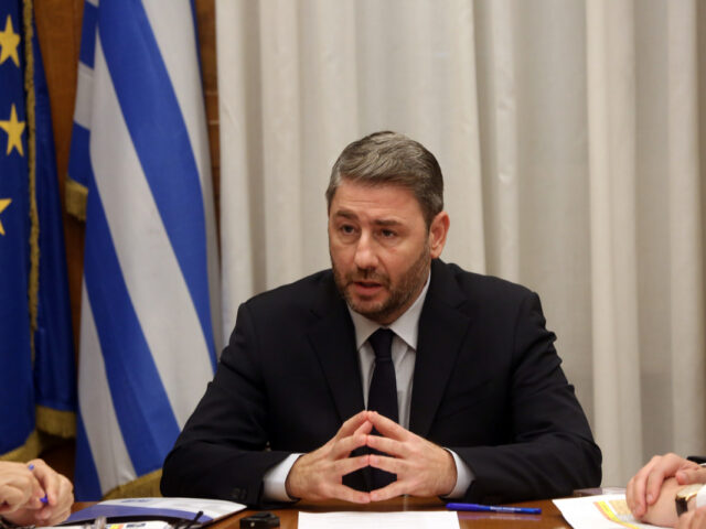 Ν. Ανδρουλάκης: «Ο Ξυλούρης είναι ο κουμπάρος του Μητσοτάκη»