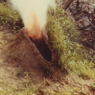 Δύο νέες εκθέσεις στο ΕΜΣΤ, δύο νέες ματιές πάνω στην ταυτότητα