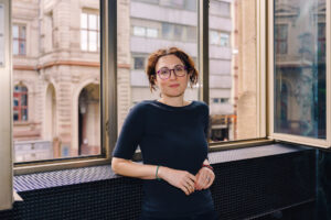 «Η κατοικία χρειάζεται στρατηγική, όχι μέτρα. Δεν δίνεις ‘χάπι’ και τη φτιάχνεις, είναι κοινωνικό δικαίωμα»