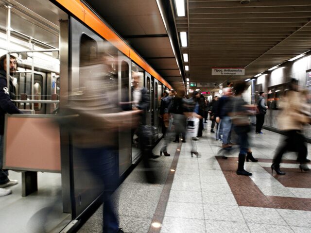 Νωρίτερα κλείνουν σήμερα και αύριο τρεις σταθμοί του Μετρό