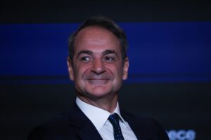 Σήμερα οι ανακοινώσεις για τον «ψηφιακό κόφτη» στα social media για παιδιά κάτω των 15 ετών