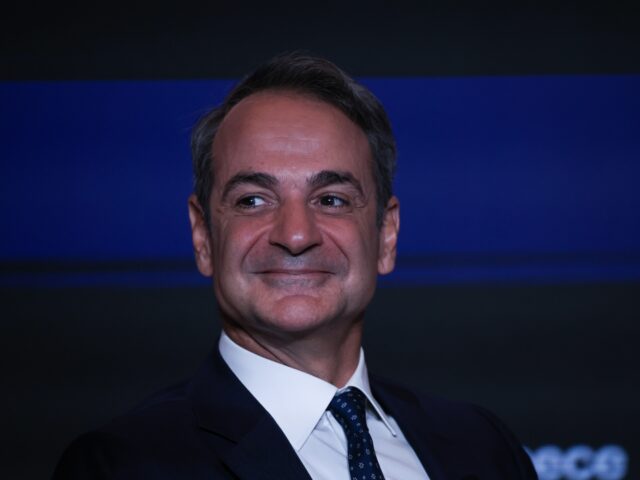 Σήμερα οι ανακοινώσεις για τον «ψηφιακό κόφτη» στα social media για παιδιά κάτω των 15 ετών