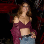 Η Angelika Dusk ανοίγει τη συναυλία του Sir Rod Stewart