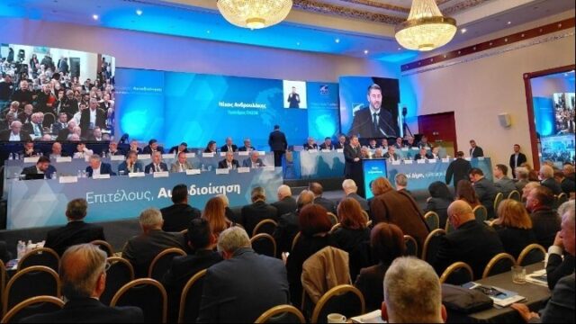 Ν. Ανδρουλάκης στο συνέδριο της ΚΕΔΕ: «Η κυβέρνηση περιφρονεί όλους τους θεσμούς»