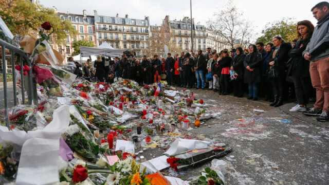 Γαλλία: 10 χρόνια από την τρομοκρατική επίθεση στο «Μπατακλάν»