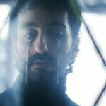 Ο Ody Icons ερμηνεύει Λαπαθιώτη στο bijoux de kant HOOD art space