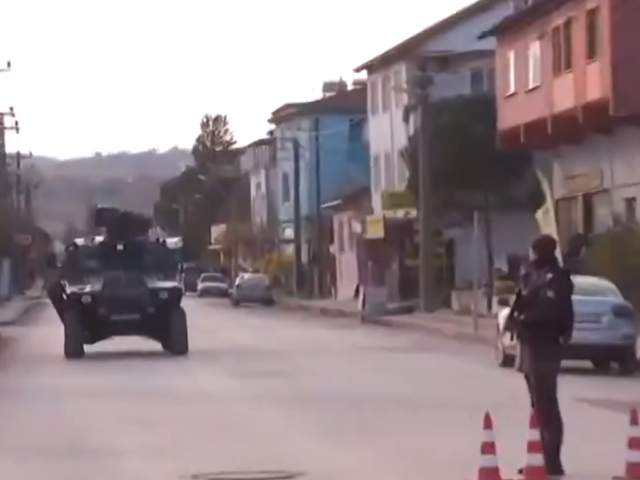 Τουρκία: Ανταλλαγή πυρών μεταξύ αστυνομικών και τζιχαντιστών [ΒΙΝΤΕΟ]