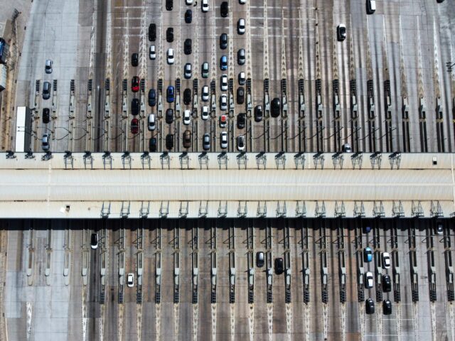 Αυξάνονται τα διόδια της Αττικής Οδού από το 2026