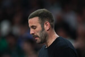 Νίκος Παππάς: Οι πρώτες δηλώσεις για την επίθεση σε δημοσιογράφο