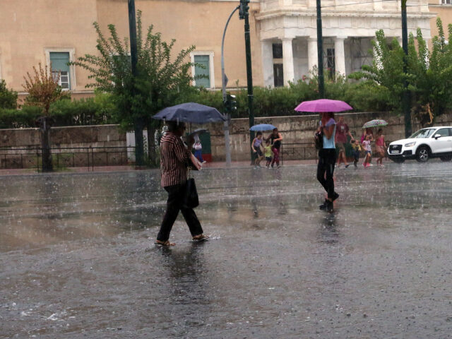 Πώς θα κινηθεί η κακοκαιρία την παραμονή και ανήμερα των Χριστουγέννων